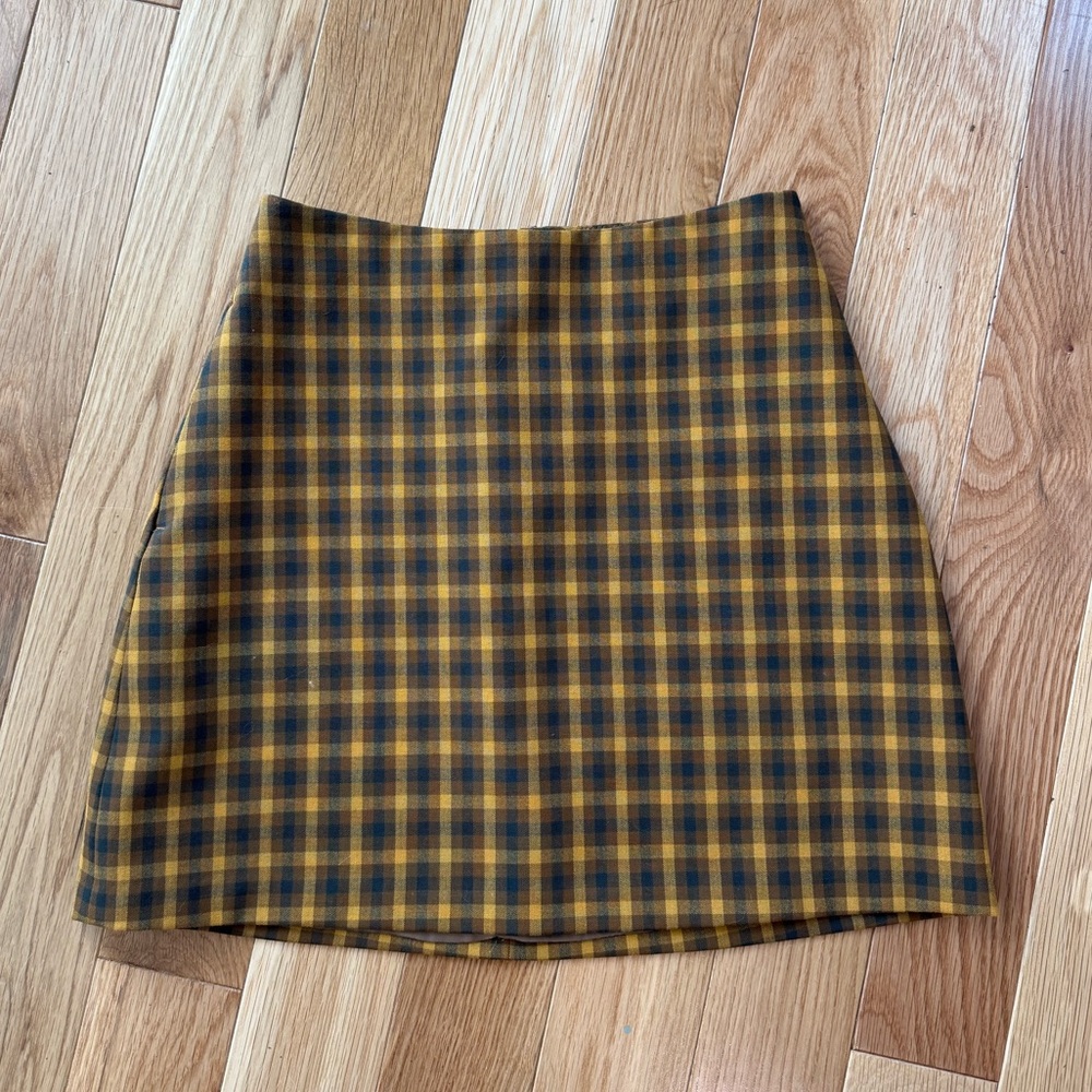 Aritzia Plaid Mini Skirt in Mustard and Black